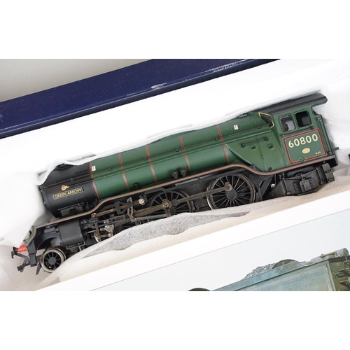 104 - Three boxed Bachmann OO gauge locomotives to include 31-550 V2 60800 Green Arrow BR green l/crest, 3... 