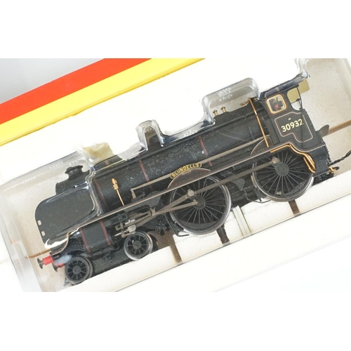 105 - Three boxed Hornby OO gauge locomotives to include DCC Fitted R2744X BR 4-4-0 Schools Class Blundell... 