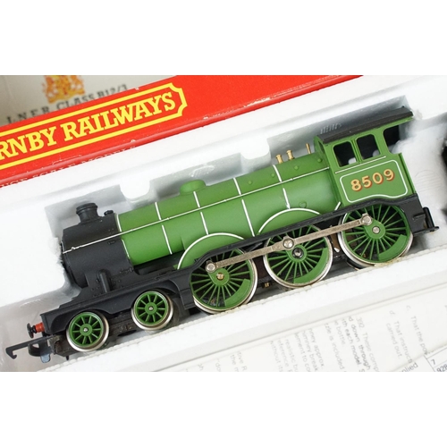 106 - Four boxed Hornby OO gauge locomotives to include R866 LNER B12 Locomotive, R320 LMS Class 5 Loco bl... 