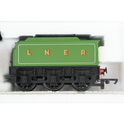 106 - Four boxed Hornby OO gauge locomotives to include R866 LNER B12 Locomotive, R320 LMS Class 5 Loco bl... 