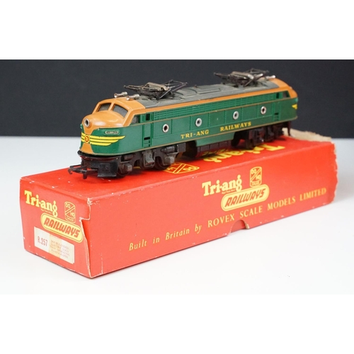 110 - 10 Boxed Triang OO gauge locomotives to include R357 AIA AIA Diesel Electric Loco, R59 2-6-2 Tank Lo... 