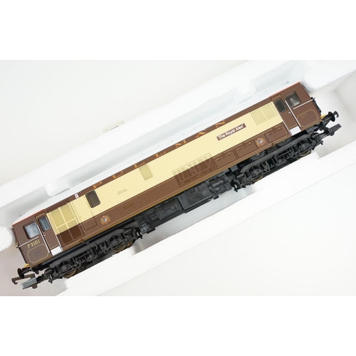 115 - Six boxed OO gauge locomotives to include 2 x Replica Railways (11011 Class B1 BR black OUREBI & 110... 