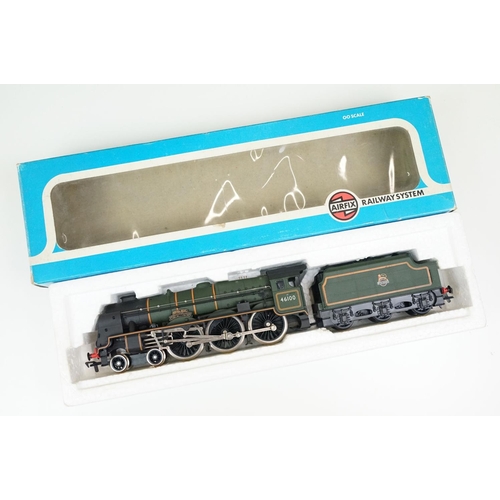 115 - Six boxed OO gauge locomotives to include 2 x Replica Railways (11011 Class B1 BR black OUREBI & 110... 