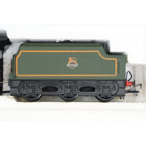 115 - Six boxed OO gauge locomotives to include 2 x Replica Railways (11011 Class B1 BR black OUREBI & 110... 