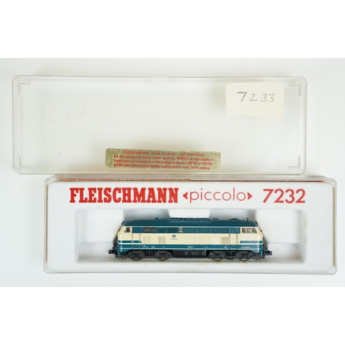 117 - Two cased N gauge locomotives to include Dapol DCC Fitted ND207AD BR Q1 Steam Locomotive 33005 BR La... 