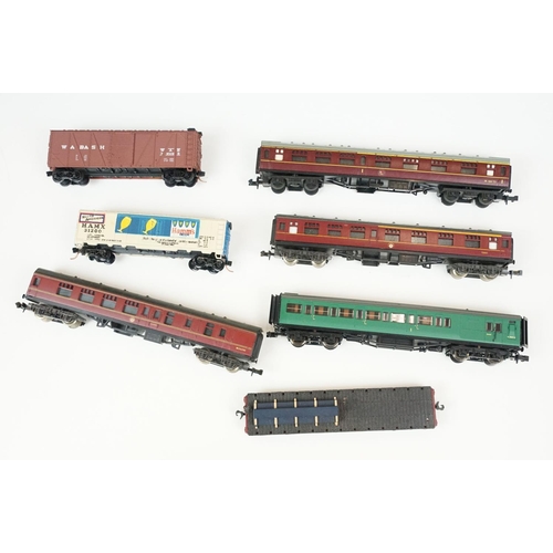 118 - 14 Cased N gauge items of rolling stock to include 7 x Bachmann 5, 2 x Minitrix, 3 x Fleischmann, 1 ... 