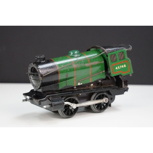 130 - Collection of Hornby O gauge model railway to include boxed Goods Set No 30 with locomotive, 3 x ite... 