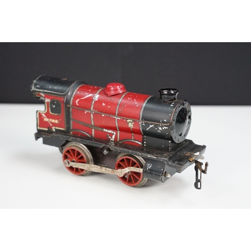 130 - Collection of Hornby O gauge model railway to include boxed Goods Set No 30 with locomotive, 3 x ite... 