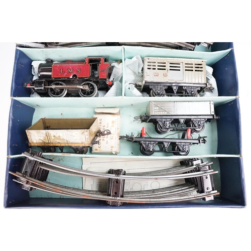 134 - Group of O & OO gauge model railway to include boxed Hornby O gauge train set with LMS 0-4-0 locomot... 