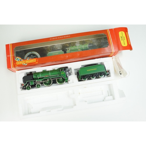 135 - Eight boxed OO gauge locomotives to include 6 x Hornby (R320 LMS Class 5 Loco black livery, R309 BR ... 