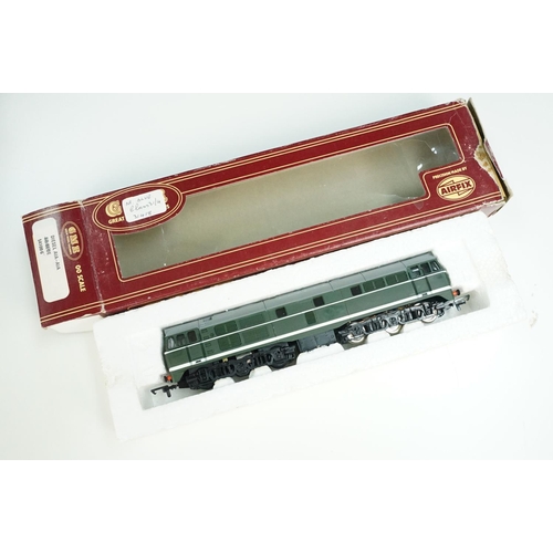 141 - Nine boxed OO gauge locomotives to include 2 x Palitoy Mainline (937044 Blyth Power & 37073 Hermes),... 