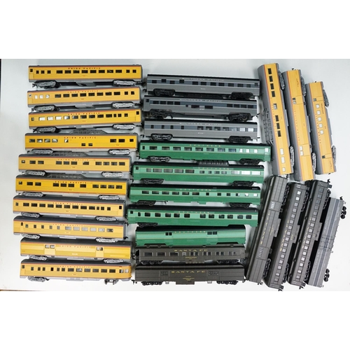 144 - 27 HO gauge American line items of rolling stock to include Union Pacific, Southern, Santa Fe and So... 