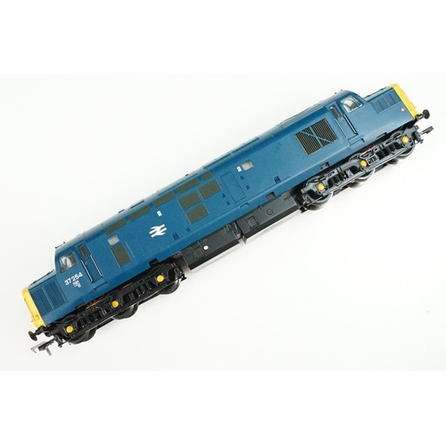 176 - Four Bachmann OO gauge locomotives with DCC Sound to include Hadrian, Highland Region, D1748 and 372... 