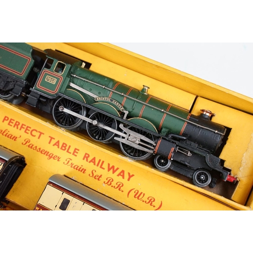 179 - Boxed Hornby Dublo EDP20 Bristolian Passenger Train set with Bristol Castle locomotive, rolling stoc... 