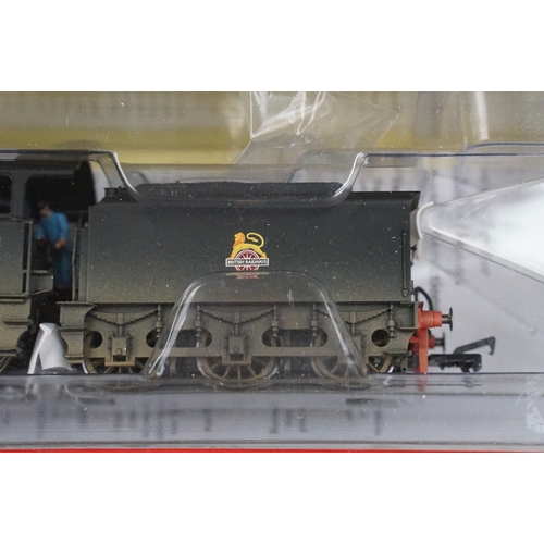 181 - Two boxed Hornby OO gauge locomotives to include R3038 Wrexham & Shropshire Bo Bo Diesel electric cl... 