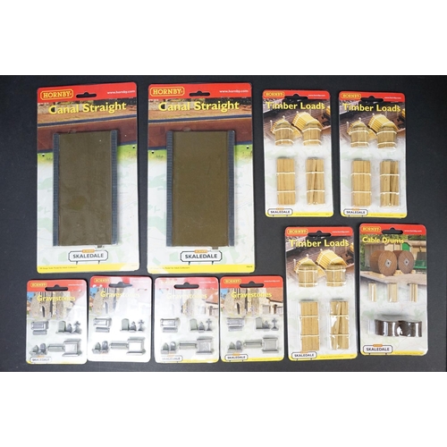 74 - Collection of Hornby Skaledale OO gauge trackside accessories to include 28 x trade boxes (mainly se... 