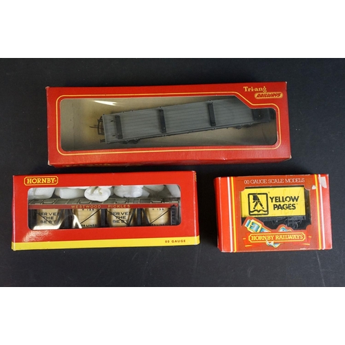 75 - 42 Boxed Hornby OO gauge items of rolling stock to include R216 BP 100 Ton Tank Wagon (tea), R020 Fr... 