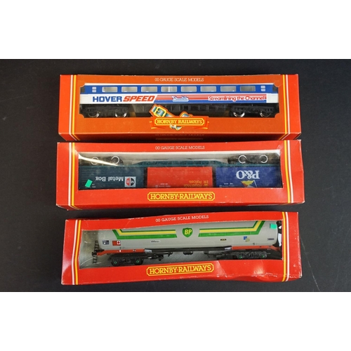 75 - 42 Boxed Hornby OO gauge items of rolling stock to include R216 BP 100 Ton Tank Wagon (tea), R020 Fr... 