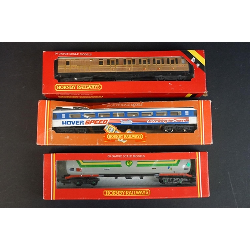 75 - 42 Boxed Hornby OO gauge items of rolling stock to include R216 BP 100 Ton Tank Wagon (tea), R020 Fr... 