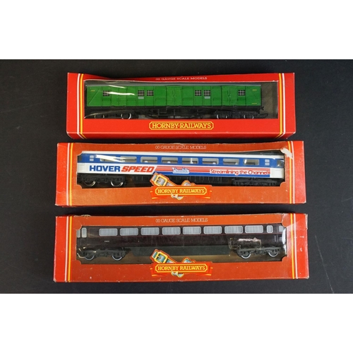 75 - 42 Boxed Hornby OO gauge items of rolling stock to include R216 BP 100 Ton Tank Wagon (tea), R020 Fr... 