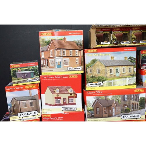 149 - 42 Boxed Hornby OO gauge Trackside buildings to include R9772 High Street Dental, R7289 E.L.Sole New... 