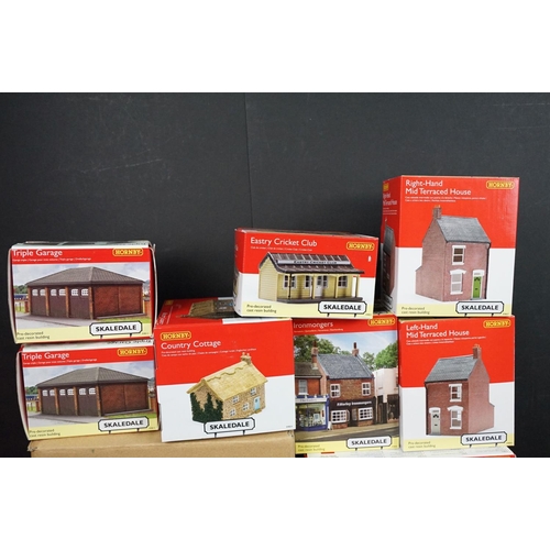 150 - 25 Boxed Hornby Skaledale OO gauge pre-decorated trackside buildings and accessories to include 3 x ... 