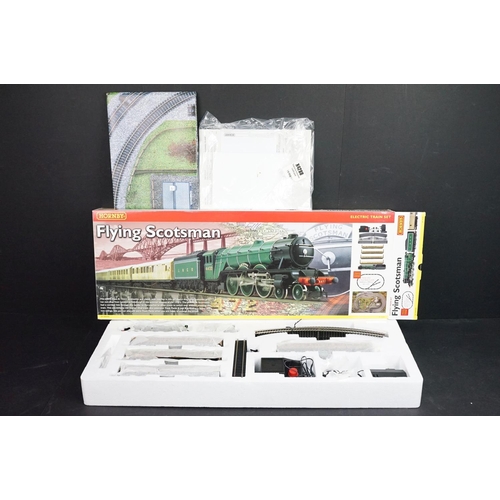 152 - Boxed Hornby OO gauge R1039 Flying Scotsman electric train set, complete, plus a boxed Hornby R8017 ... 