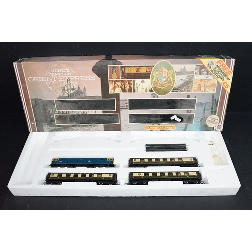 160 - Boxed Hornby OO gauge R558 Venice Simplon Orient Express electric train set containing locomotive an... 