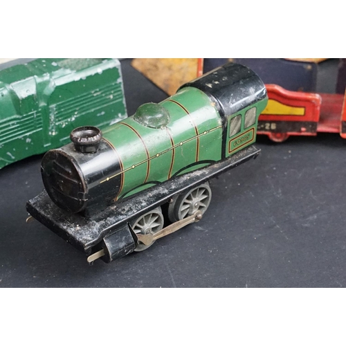 161 - Quantity of O gauge model railway featuring Hornby and Chad Valley to include 4 x Hornby items of ro... 