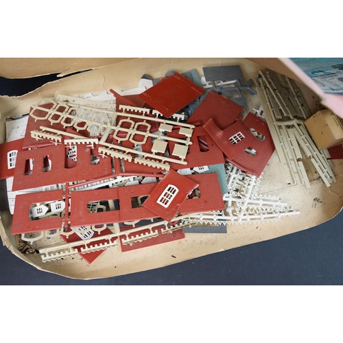 163 - Quantity of OO gauge model railway accessories to include trackside buildings, boxed Hornby Mainline... 