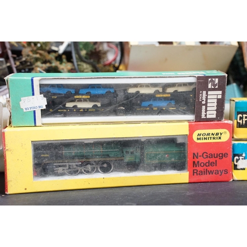 164 - Collection of N gauge model railway to include boxed Hornby Minitrix N 203 Britannia locomotive, 2 x... 