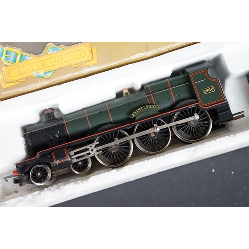 169 - Collection of Hornby OO gauge model railway to include boxed Saint David locomotive (poor box), 5800... 