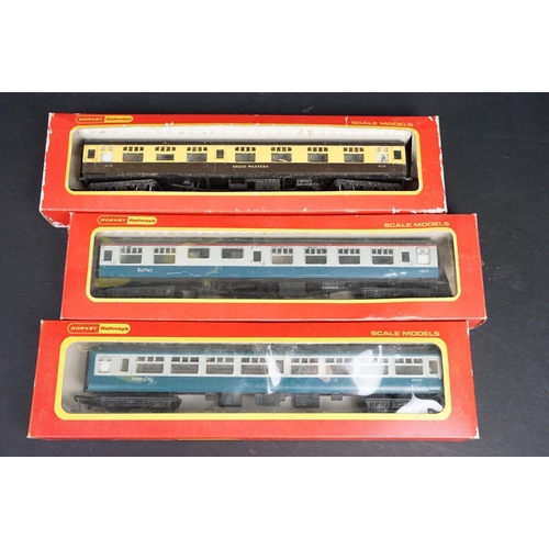 170 - 49 Boxed OO gauge items of rolling stock to include Hornby, Triang, Wrenn, Grafar, Airfix and Dapol ... 