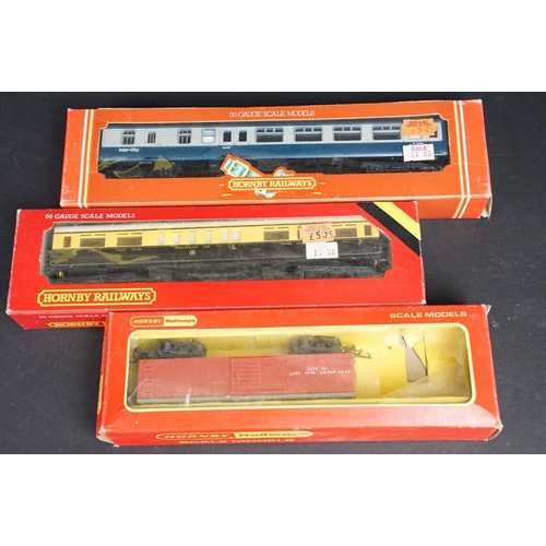 170 - 49 Boxed OO gauge items of rolling stock to include Hornby, Triang, Wrenn, Grafar, Airfix and Dapol ... 