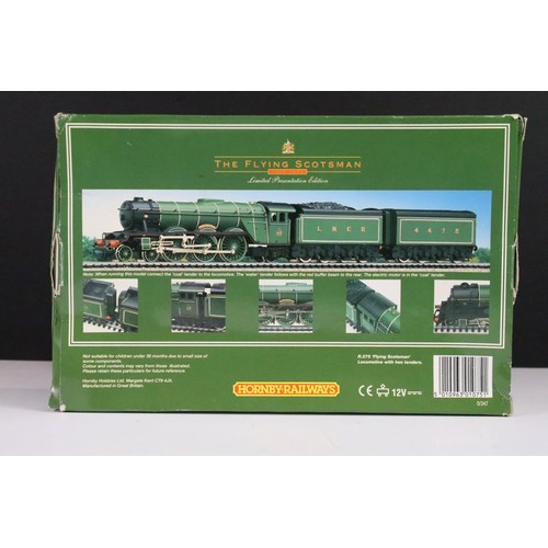 53 - Boxed Hornby OO gauge ltd edn presentation R075 Flying Scotsman locomotive with two tenders, bit of ... 