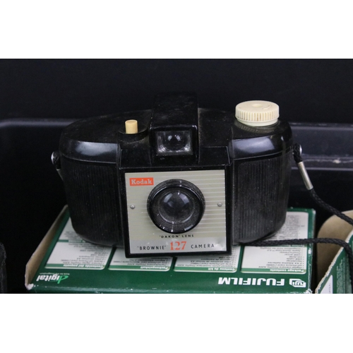 350 - Collection of cameras to include Pentax , Olympus Fujifilm and Kodak EK160-EF examples with a Barbou... 