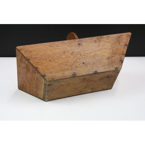 373 - Vintage French two section wooden trug with integral carrying handle, 39cm long