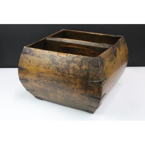 381 - 19th Century garden trug of wooden construction with metal fittings. Measures 24 x 32cm.