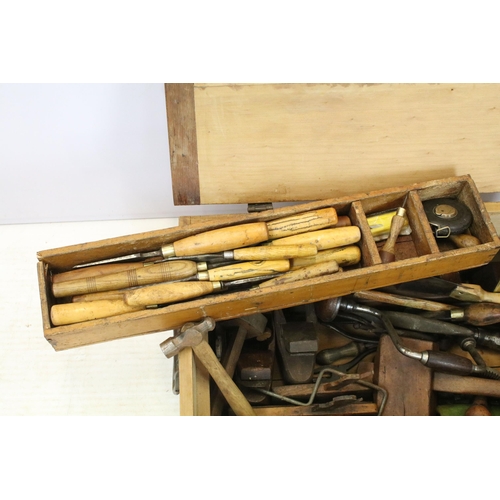 372 - Vintage Pine toolbox containing tools, saws planes, files, hammers etc.