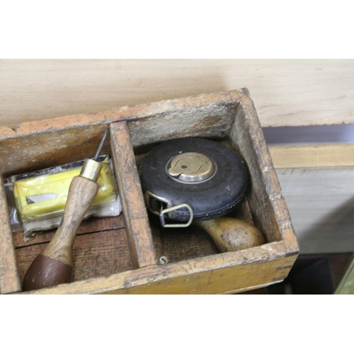 372 - Vintage Pine toolbox containing tools, saws planes, files, hammers etc.