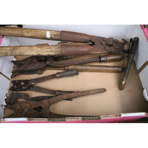 260 - A collection of World War One and World War Two military issued wire cutters to include British and ... 