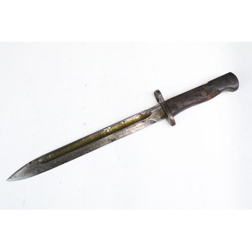 264 - A World War Two era K98 bayonet complete with scabbard.