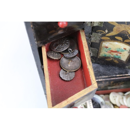 271 - A vintage Japanese lacquer ware jewellery box to include contents of vintage buttons and jewellery.