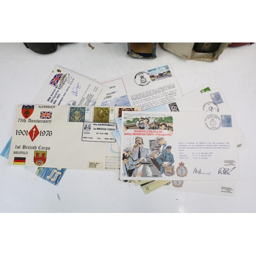 393 - Collection of Royal Air Force Museum first day covers across eight albums plus loose examples, most ... 