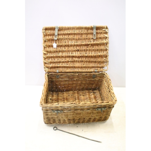 656 - Early 20th century wicker hamper with iron mounts and closing mechanism, H 33cm W 64cm