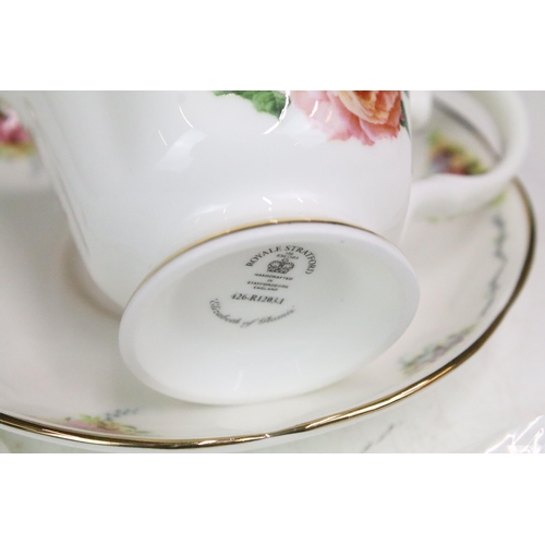 89 - Royal Stratford 'Tea with the Queen Mother' bone china tea cups, saucers and spoons, to include Eliz... 