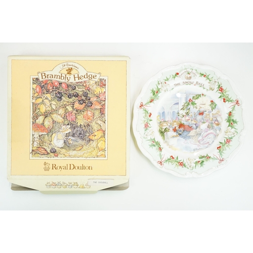 38 - Collection of eight Royal Doulton Brambly Hedge plates to include, 'The Entertainment', 'Winter Plat... 