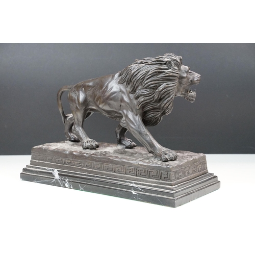 142 - Bronze angry roaring lion statue sculpture on plinth, H 26cm, W 37cm, D 16cm