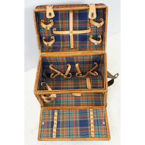 385 - Large vintage wicker picnic hamper with accessories, fold down front, tartan lined, H 41cm, W 48cm, ... 