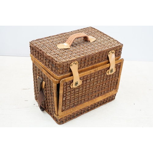 385 - Large vintage wicker picnic hamper with accessories, fold down front, tartan lined, H 41cm, W 48cm, ... 